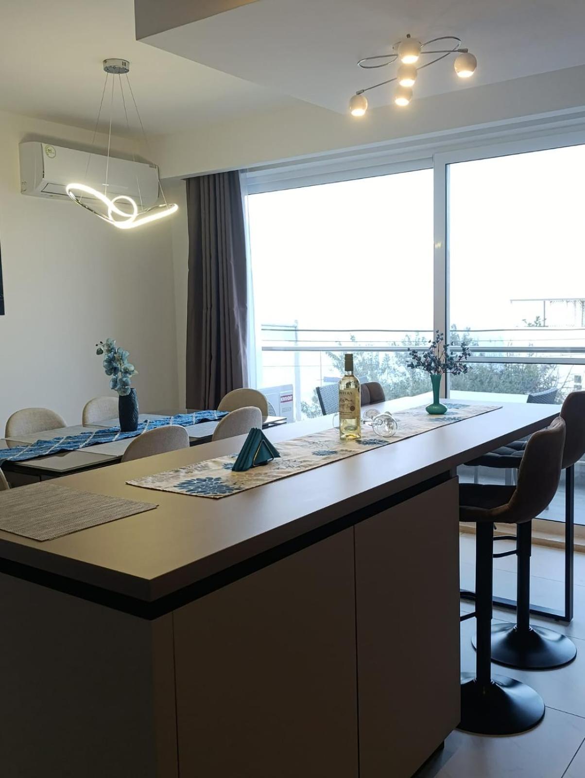 Stylish Getaway Apartment *